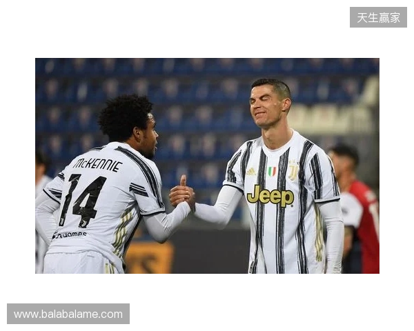 天秀!绍尔后场启动人球分过连过3人+不看人传球,贝维斯打门被扑 天秀!绍尔后场启动人球分过连过3人+不看人传球,贝维斯打门被扑