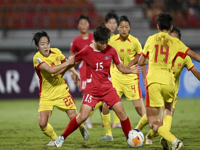 半场-U17中国女足3-0泰国U17 杨兰闪击李启娴破门成宛迪建功